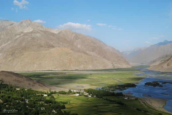 Hunza - Corridor du Wakhan vu de l'ancienne forteresse Abrashim Qala